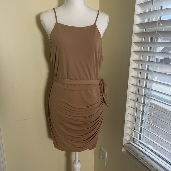 Lovers Friends Revolve Womens Dress Sz XLarge Tawny Brown Meredith Mini Bodycon - Picture 2 of 9